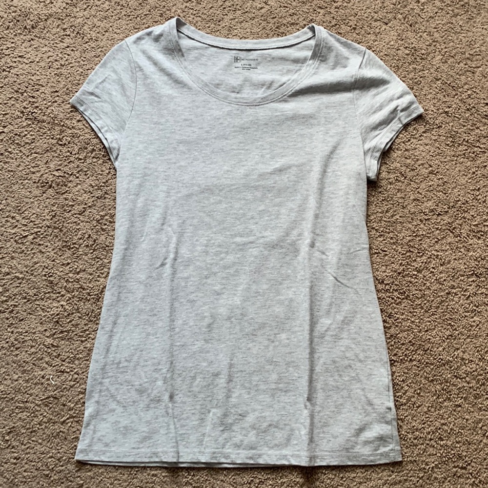 Grey t-shirt